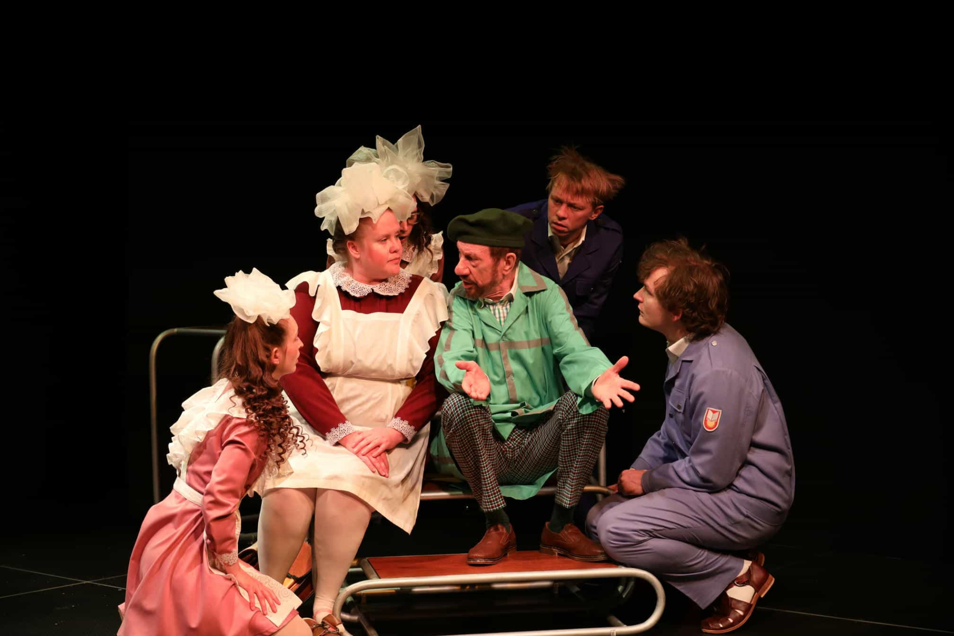 «Верхом на портфеле»