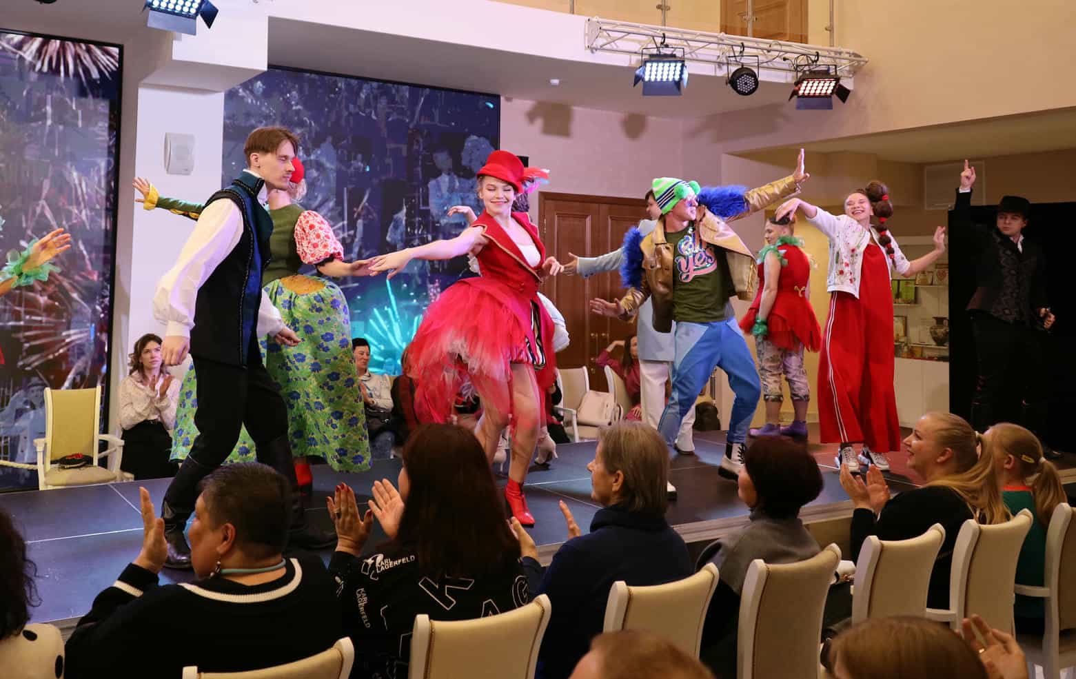 «ТЕАТР ОТ-КУТЮР»