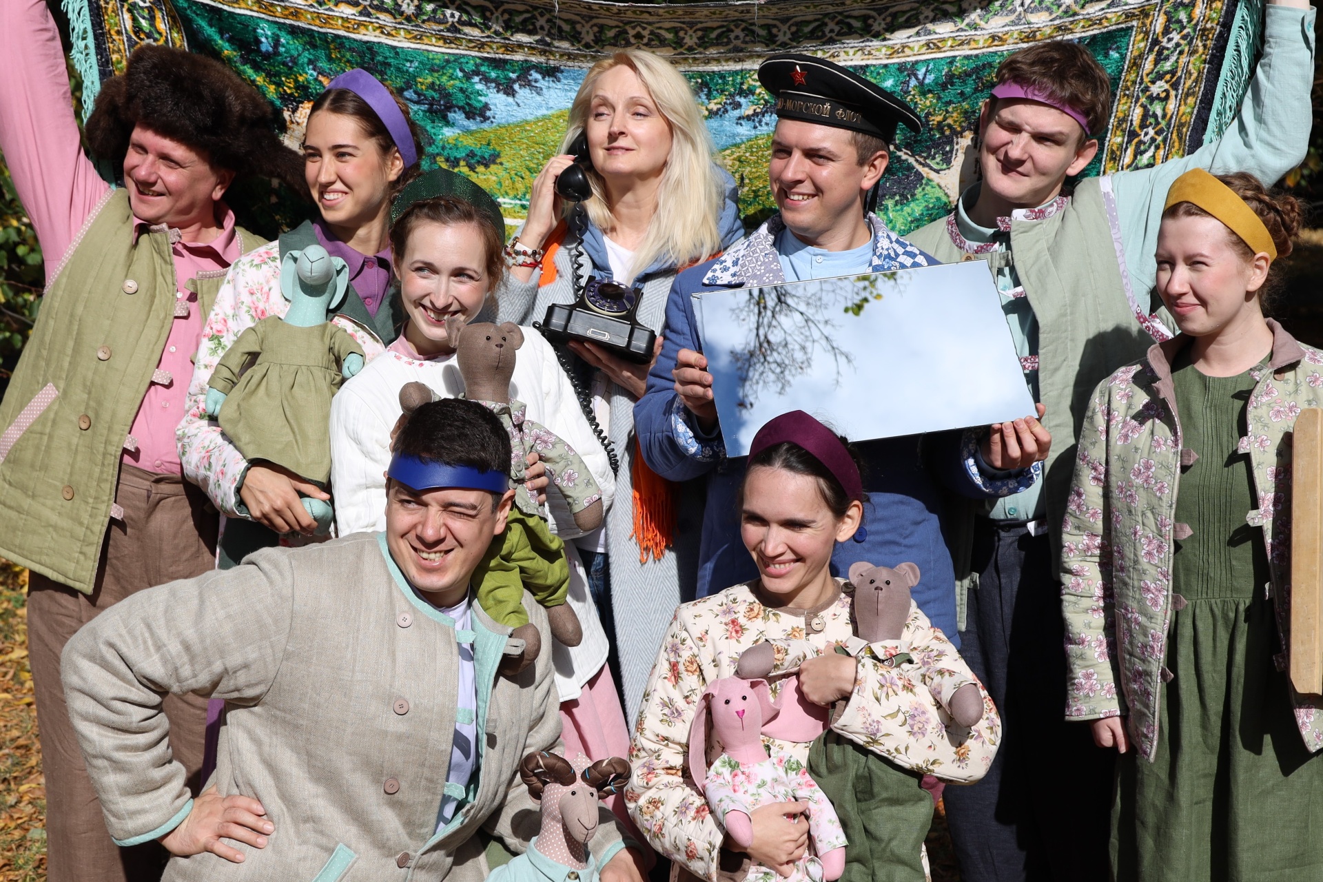 СОЛНЦЕ МУХА КРОКОДИЛ